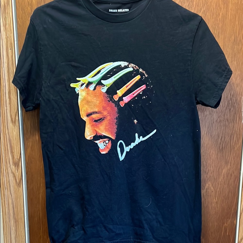 Drake Black Short Sleeve Tee with Artistic Design